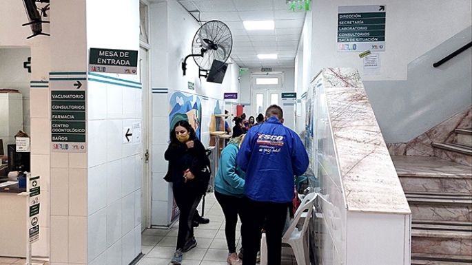 Las mujeres requirieron más atención médica que varones