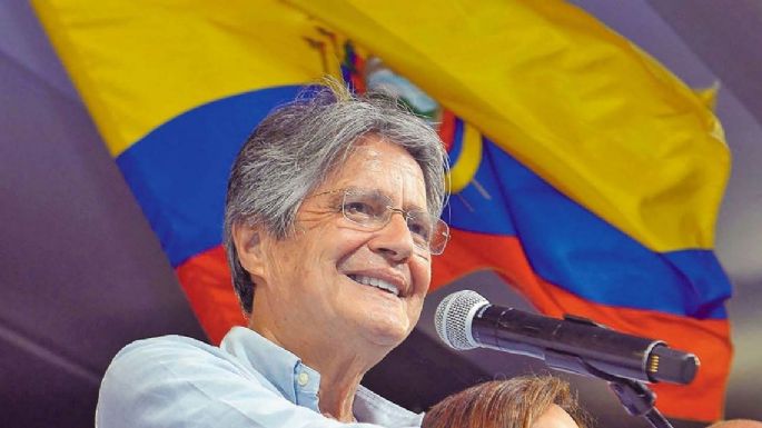 El presidente Lasso, a un paso del juicio político