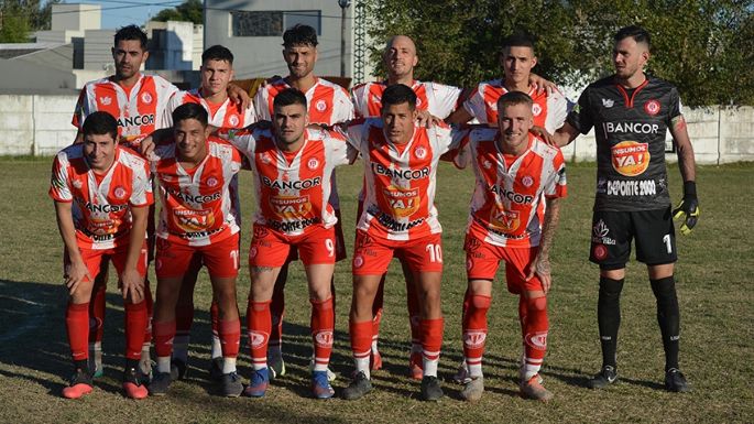 Alumni aseguró el boleto y batacazo de Argentino