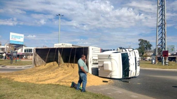 Un camionero de Ticino, lesionado en un vuelco