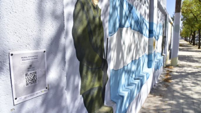 Vándalos quitaron los códigos QR del Mural Interactivo de Malvinas