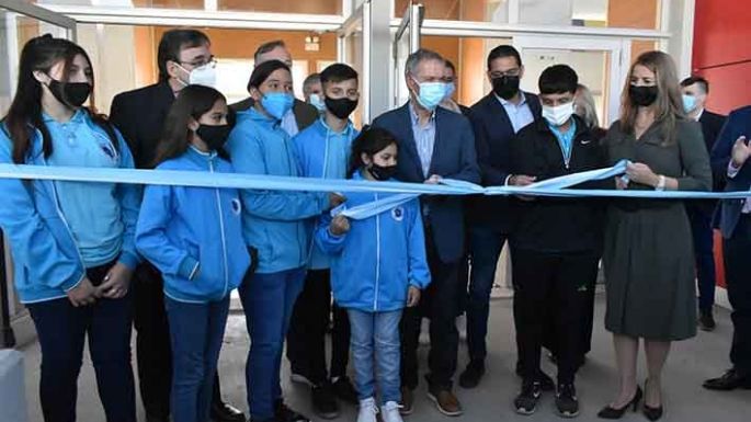 Tras 15 años, se inauguró una  nueva escuela en la ciudad