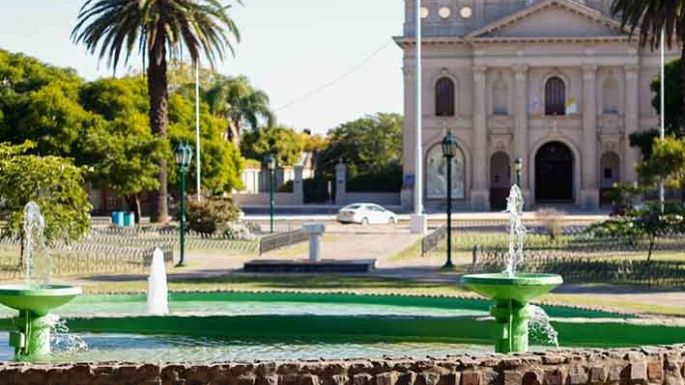Refuncionalizaron la fuente de agua de Plaza San Martín