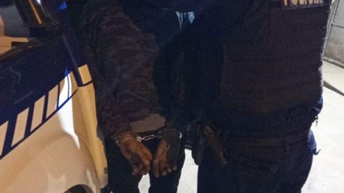 Detuvieron a un joven por "deambular de forma sospechosa"