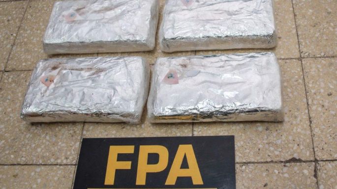 Secuestraron más de cuatro kilos de cocaína en Córdoba y en la cárcel de Bouwer