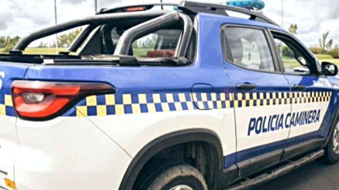 Detuvieron a dos policías por coimear a conductor en la ruta