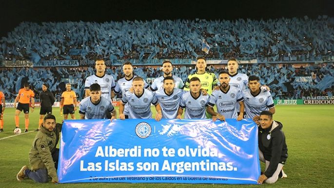 Con un gol agónico, Novaretti fue el héroe de un Belgrano que sigue arriba