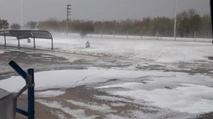 Fuerte tormenta con granizo en Río Segundo