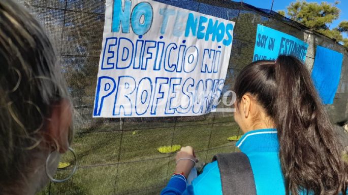 Alumnos de las escuelas PROA reclaman que culminen las obras y poder estudiar