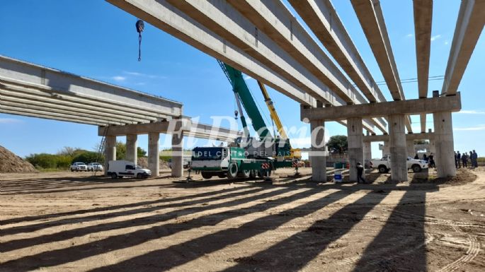 Ya se construye el puente "más largo y ancho" que tendrá la ciudad