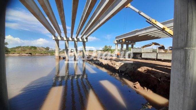 Ya se construye el puente "más largo y ancho" que tendrá la ciudad
