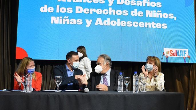 Por los derechos de la niñez