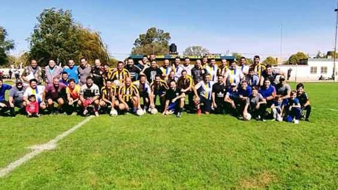 Novaretti, junto a los ex del RG, disfrutaron de una tarde de fútbol