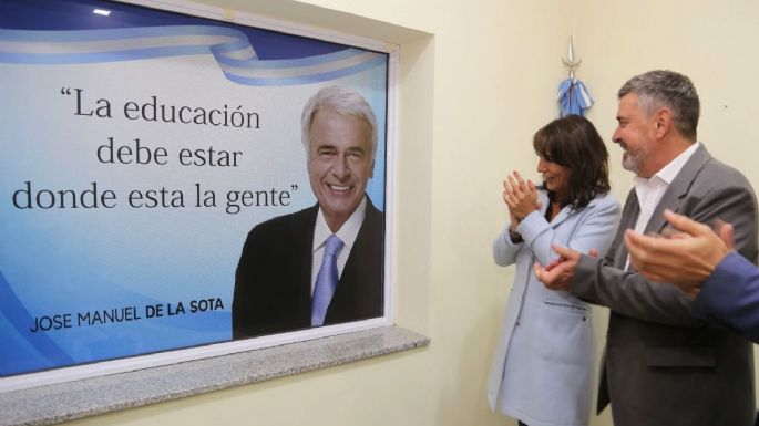 El IPEM 341 ahora se llama "Gobernador José Manuel de la Sota"