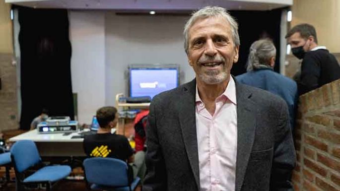 El villamariense León se lanzó para el Rectorado