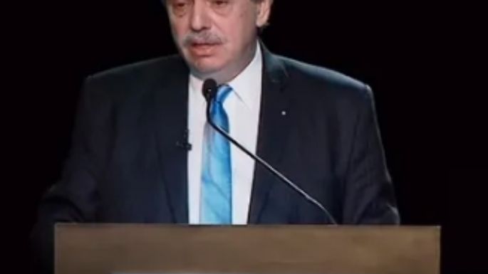 Fernández defendió la gestión económica ante empresarios