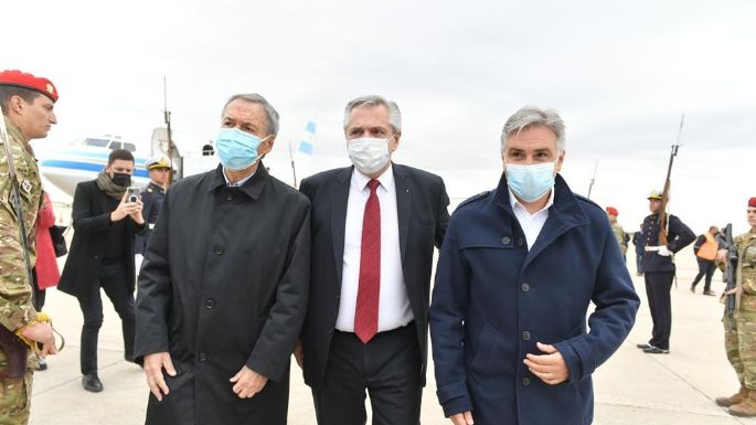 Alberto Fernández fue recibido por el gobernador Schiaretti y el intendente Llaryora