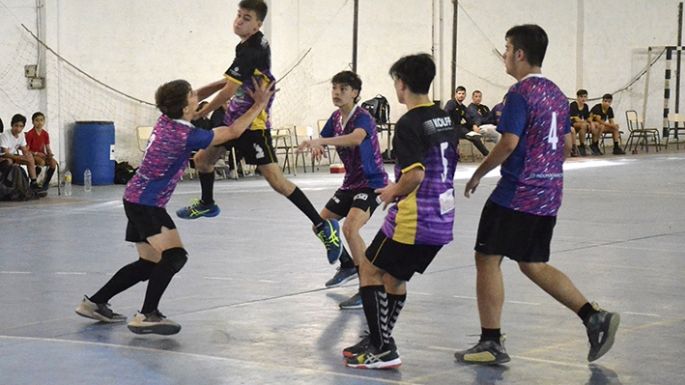 Varias victorias del CIEF en el arranque del Apertura