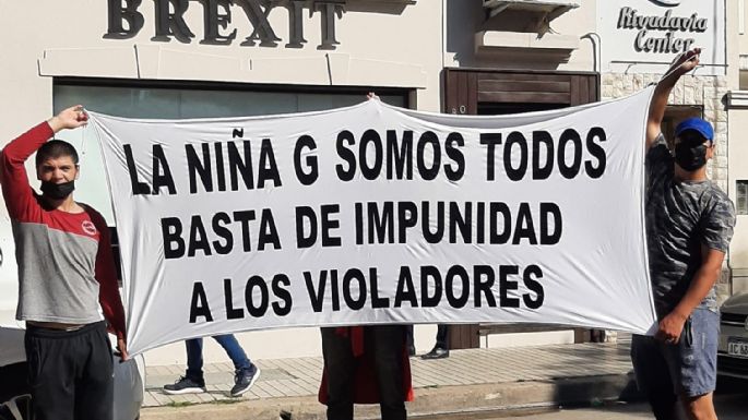 Protestaron frente a Tribunales de Bell Ville por una causa de abuso sexual a una menor