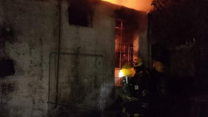 Bomberos sofocaron un incendio en una vivienda de barrio Botta