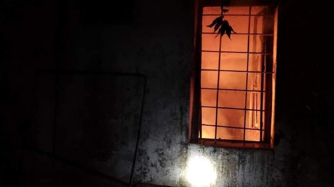 Bomberos sofocaron un incendio en una vivienda de barrio Botta