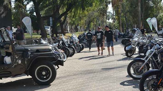 Las Harley coparon el Parque