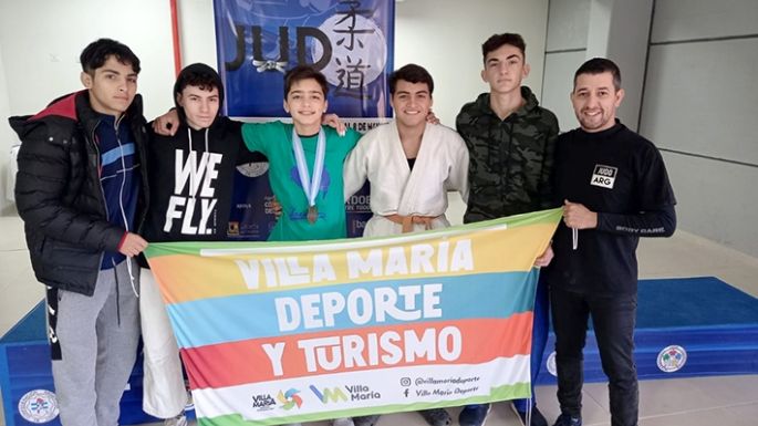 Dos se subieron al podio