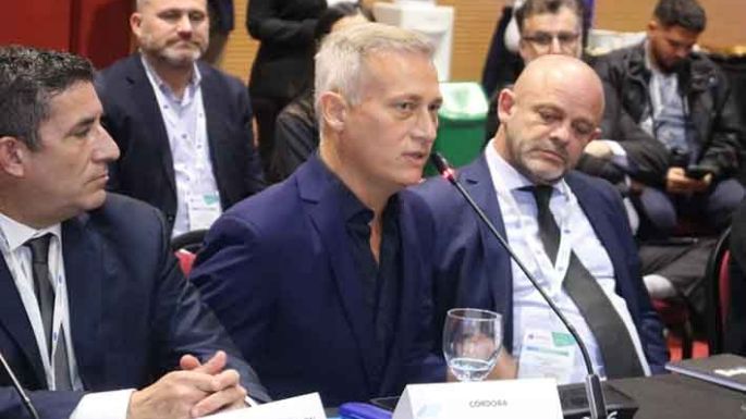 Avilés reclamo el HUB aéreo Córdoba
