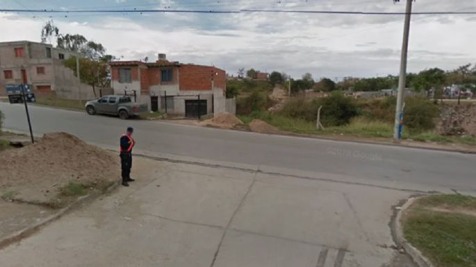 Dos niñas y un bebé fueron encontrados abandonados en un barrio de Córdoba capital
