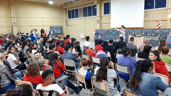 La fiscal Companys charló con alumnos y familiares