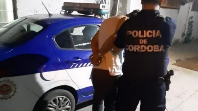 Conducía de manera peligrosa, lo detuvieron en un control e increpó a los policías