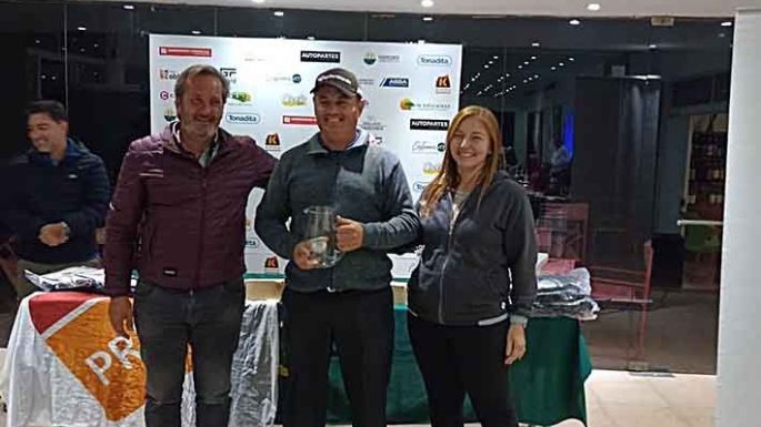Pablo Juncos ganó con un score imponente