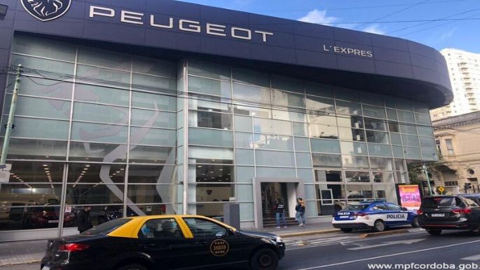 Zoe: allanaron una concesionaria en Buenos Aires y ordenaron la captura de un contador