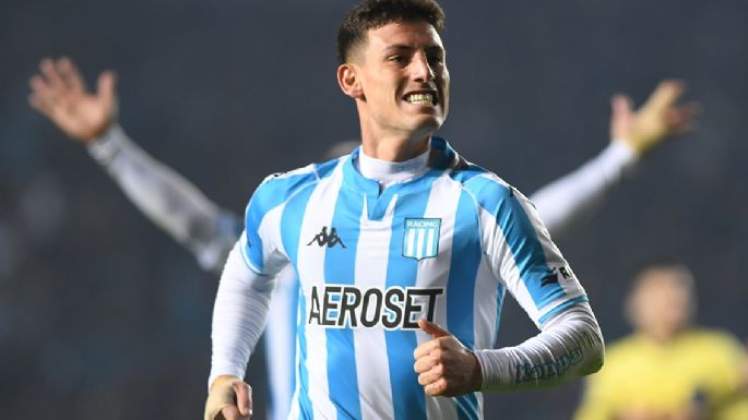 Racing venció a Melgar en Avellaneda y quedó como único puntero