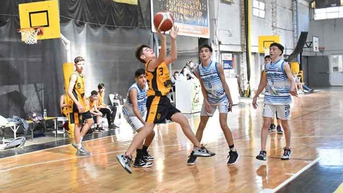 Pasó la octava del Torneo Asociativo