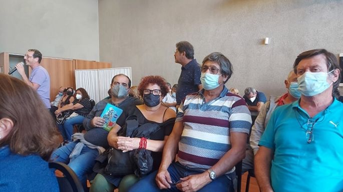 Por demoras en unos trámites, muchos docentes están sin cobrar