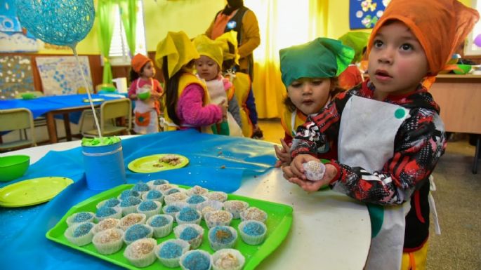 Los jardines municipales empezaron a celebrar el "cumpleaños de la Patria"