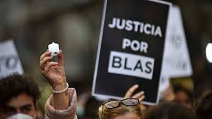 Repudian sobreseimiento de Becerra