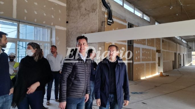 Calvo pasó por la ciudad y prometió que las escuelas PROA se terminarán pronto