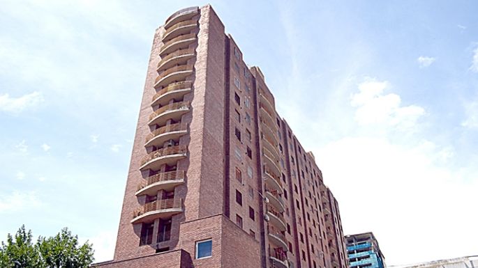 El edificio Alem lleva cinco meses sin ascensor y suma problemas