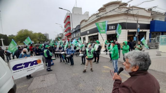 Se movilizan hacia Plaza Centenario pidiendo por trabajo digno