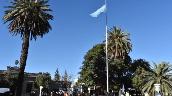 Convocan a vecinos y vecinas para celebrar el 25 de Mayo