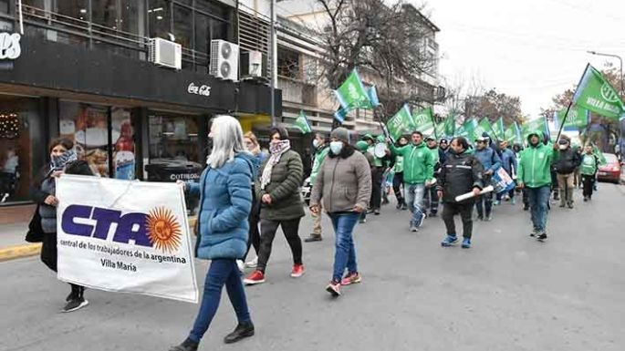 Contra el FMI y para que “a la deuda la paguen los que fugaron dólares”