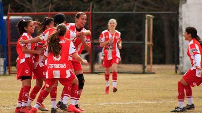 Las Leonas se llevaron el derby y hubo una goleada asombrosa
