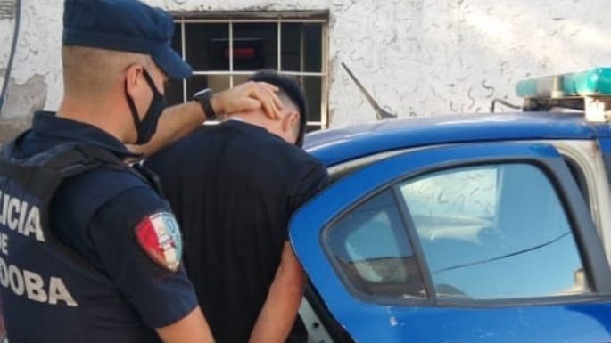 Aprehendieron a dos sujetos que peleaban a golpes de puño