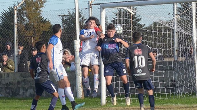 Universitario rindió sin dramas