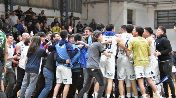 Independiente de Oliva ganó un partido histórico y quedó cerca del ascenso