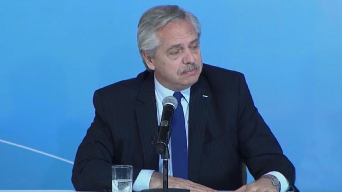 El Presidente firmó el decreto para el Programa "Puente al Empleo"