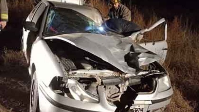 Tres hombres heridos en la autopista y motociclistas lesionadas en la ciudad