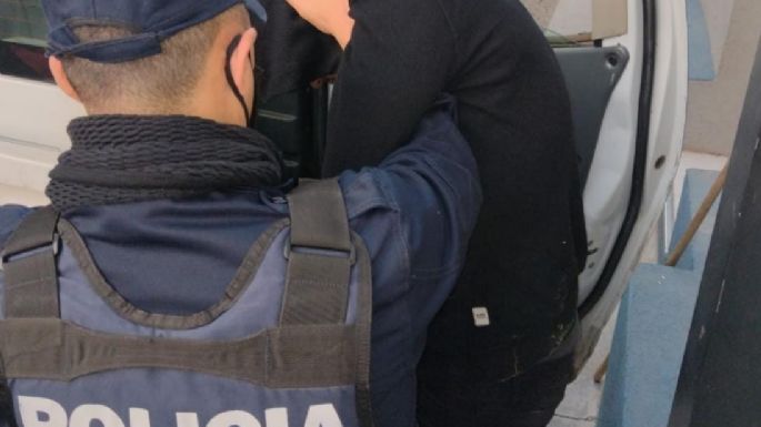Le pegó a un joven a la salida del boliche y terminó detenido